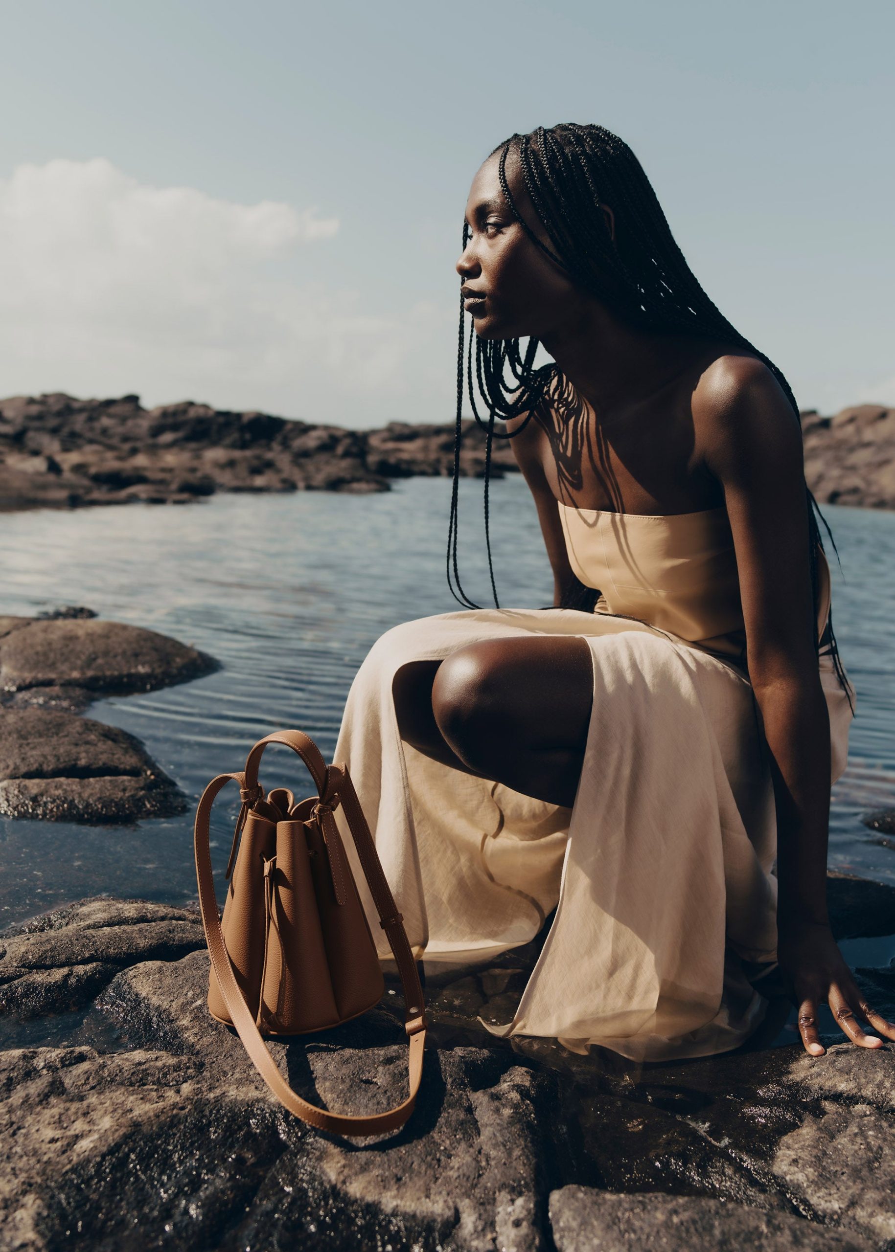 Numero Huit Mini - Textured Camel - Image 4