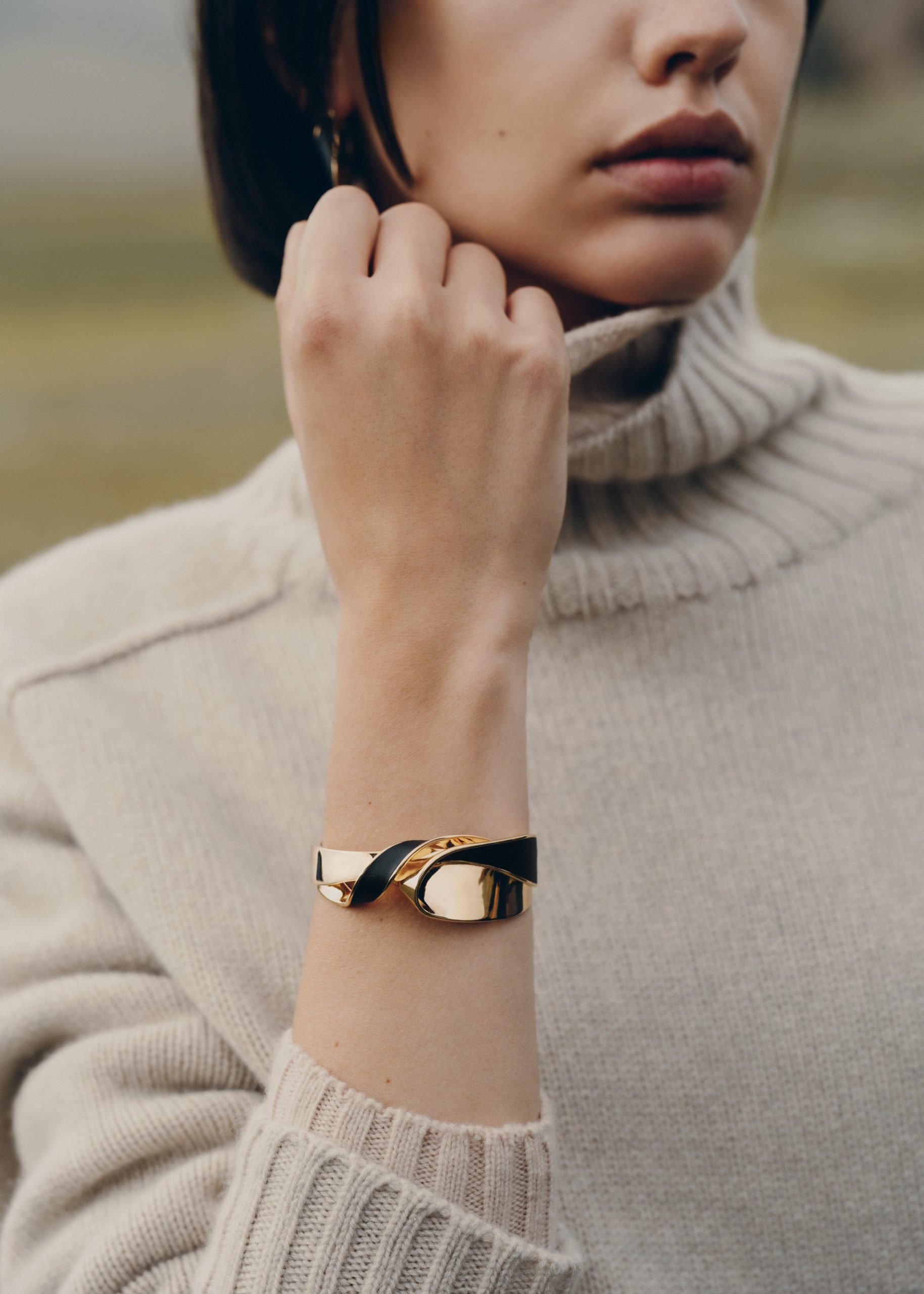 eole Cuff - Black Leather - Image 2