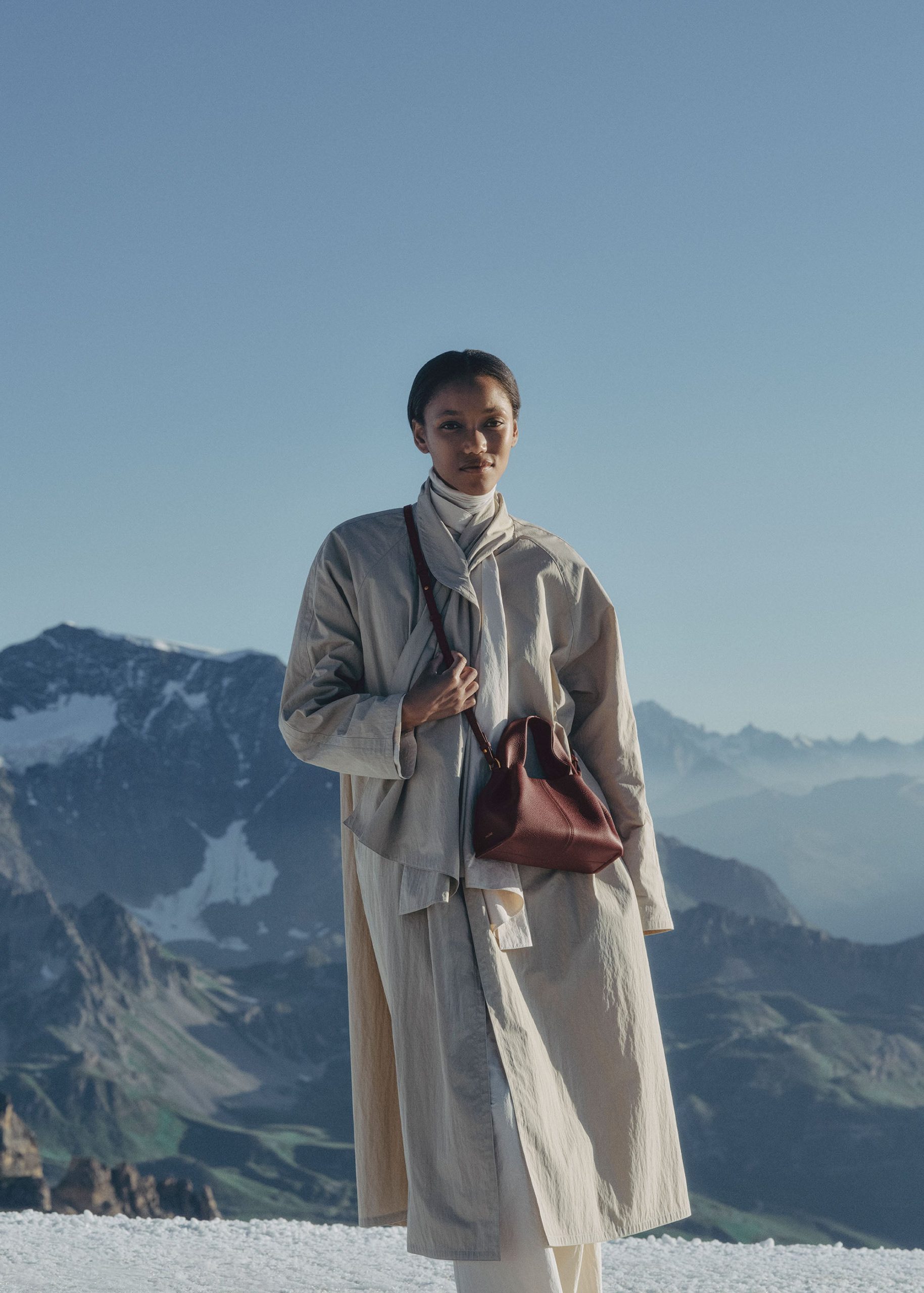 Numero Neuf Mini - Textured Black Cherry - Image 2