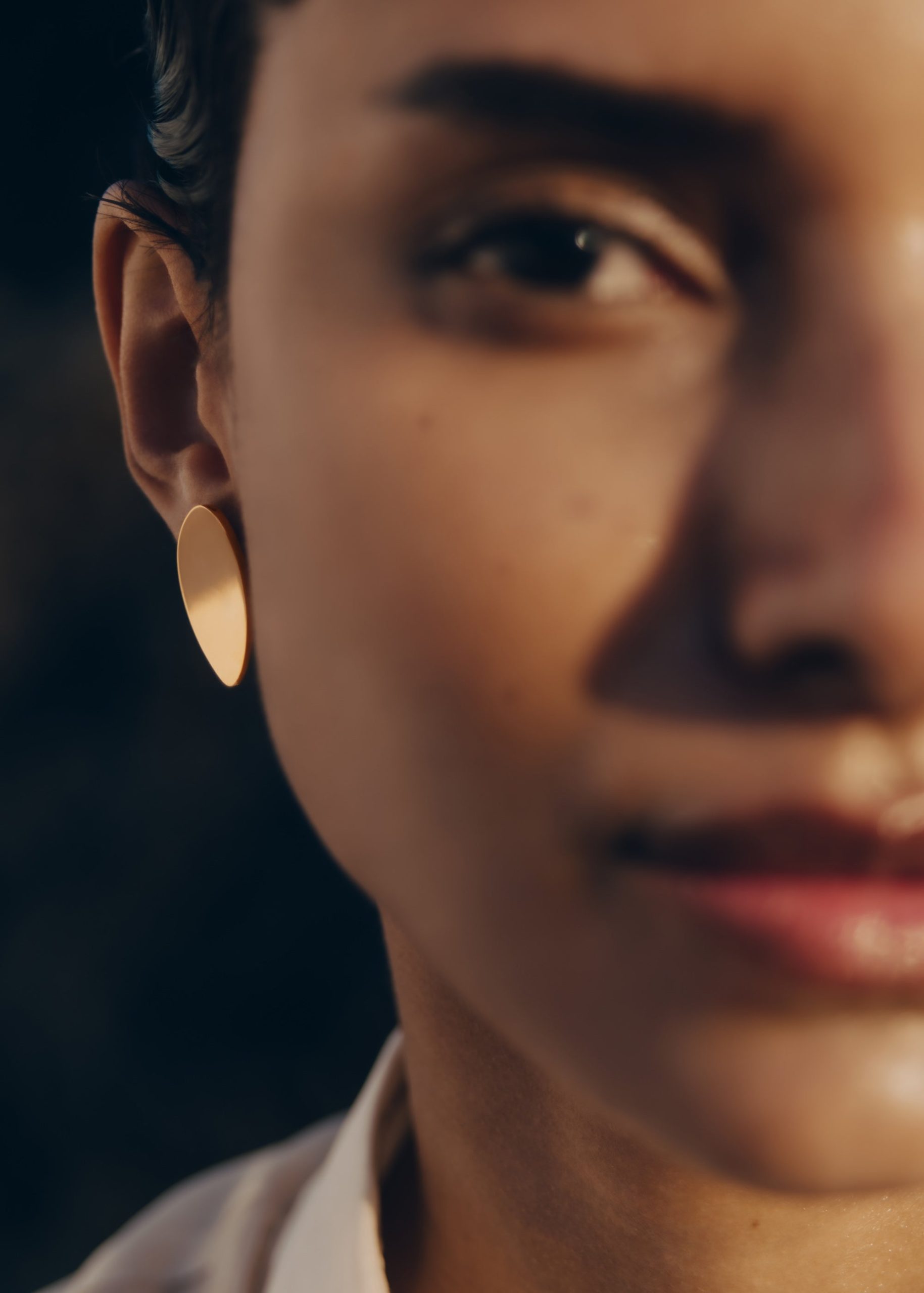 Nae Stud Earrings - Smoked glass - Image 5