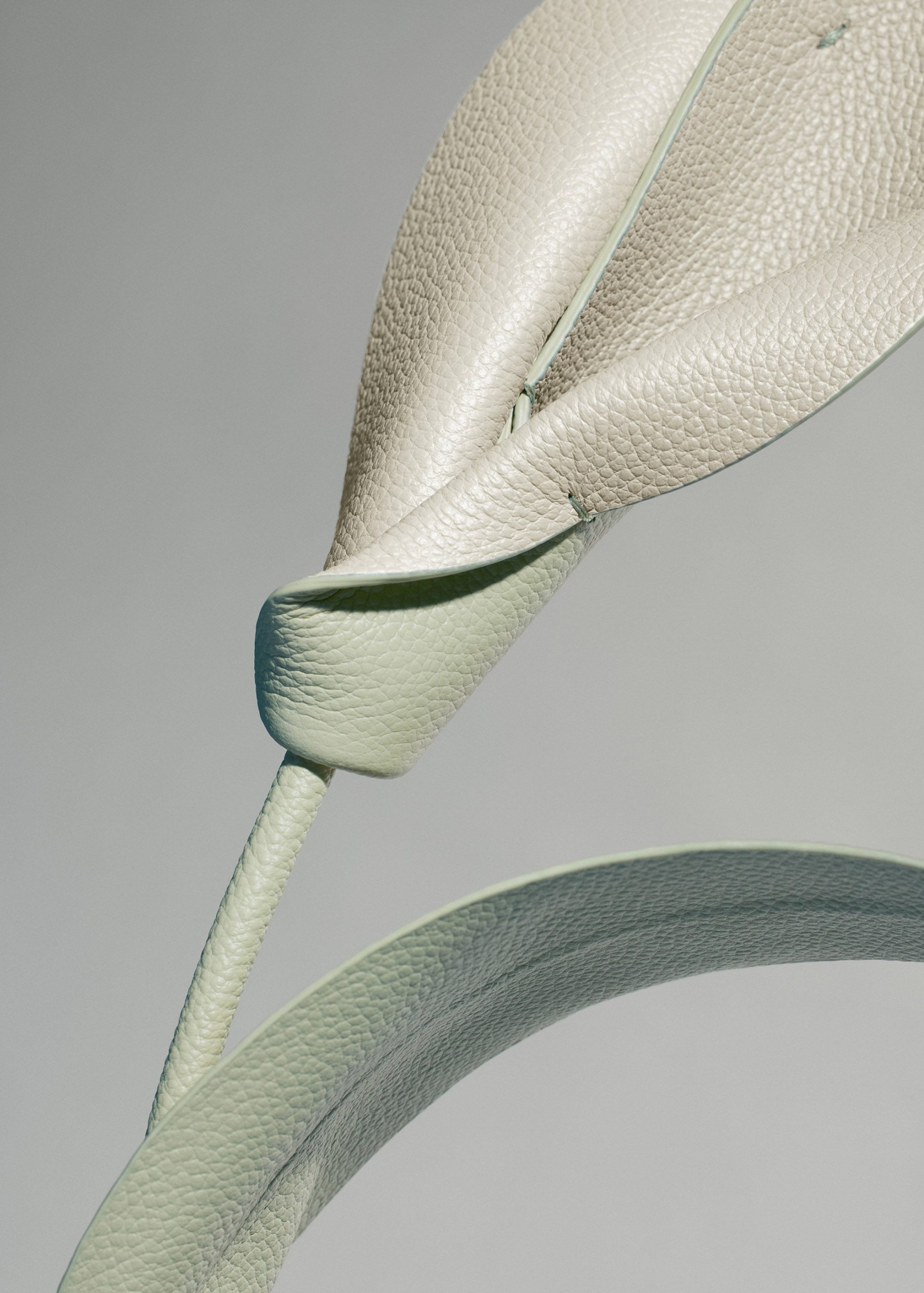 Pili Flower - Duo Fresh Almond - Image 3