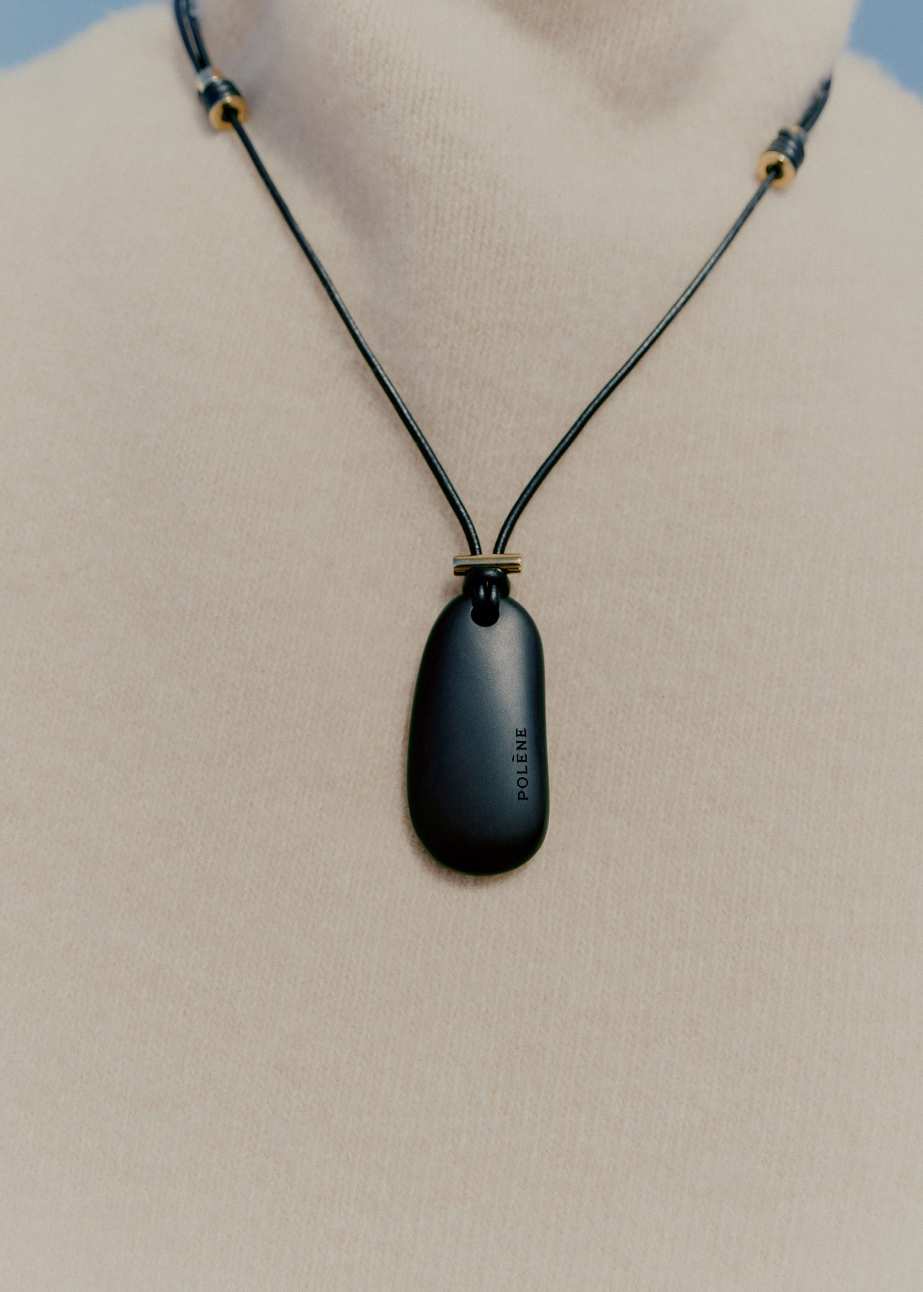 Tere Pendant - Black Marble - Image 3