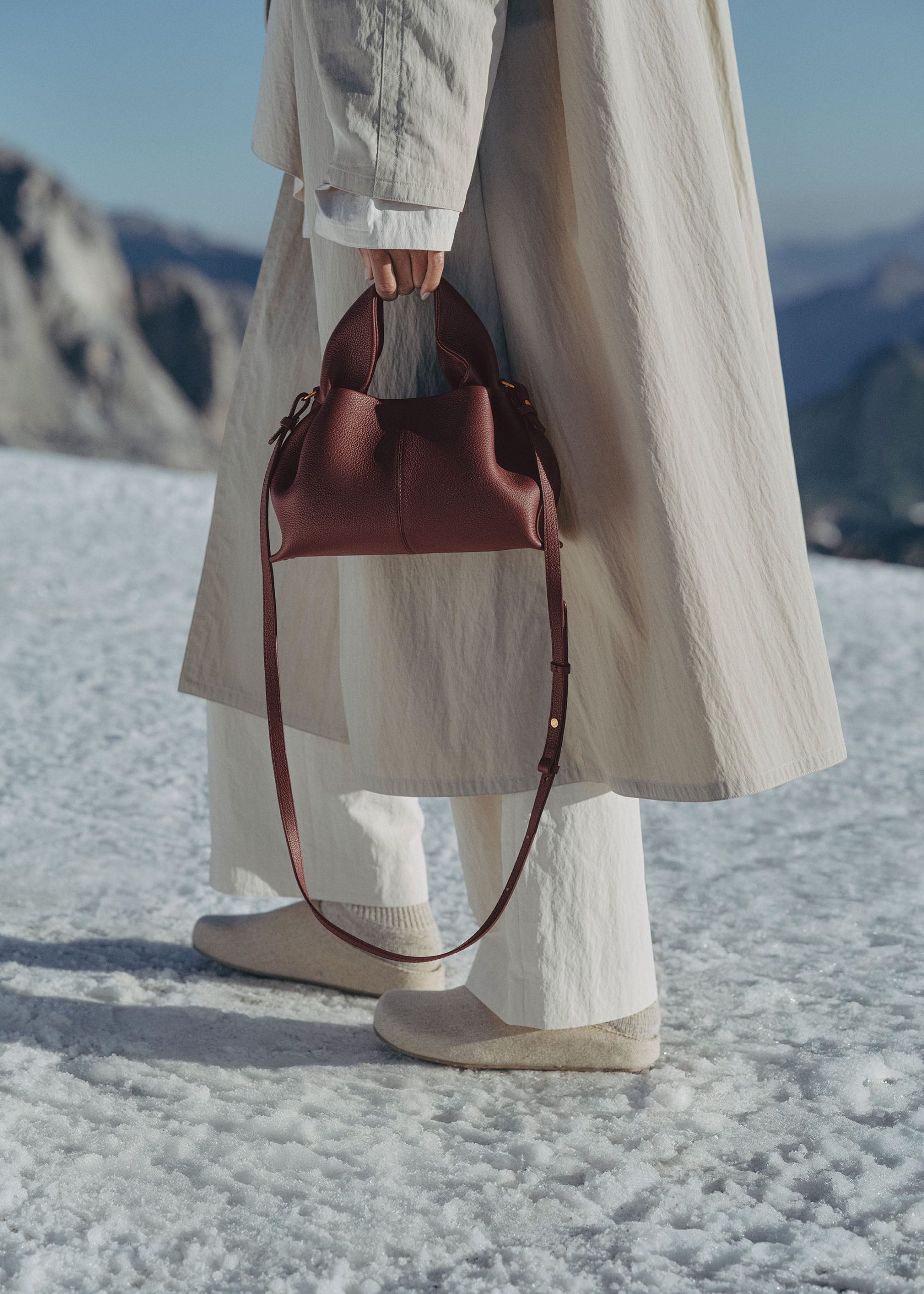 Numero Neuf Mini - Textured Black Cherry - Image 3