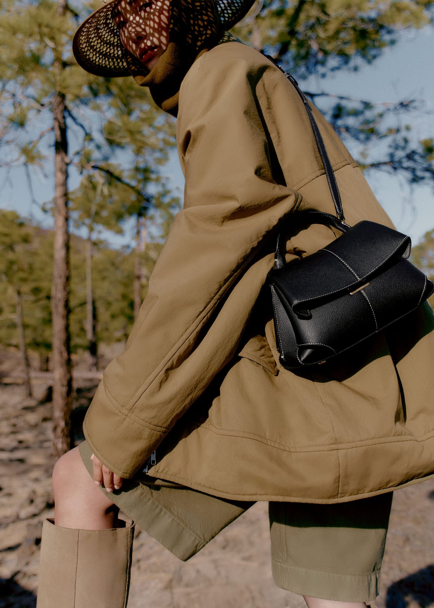 Mokki Mini - Textured Black with Ecru Stitching - Image 4