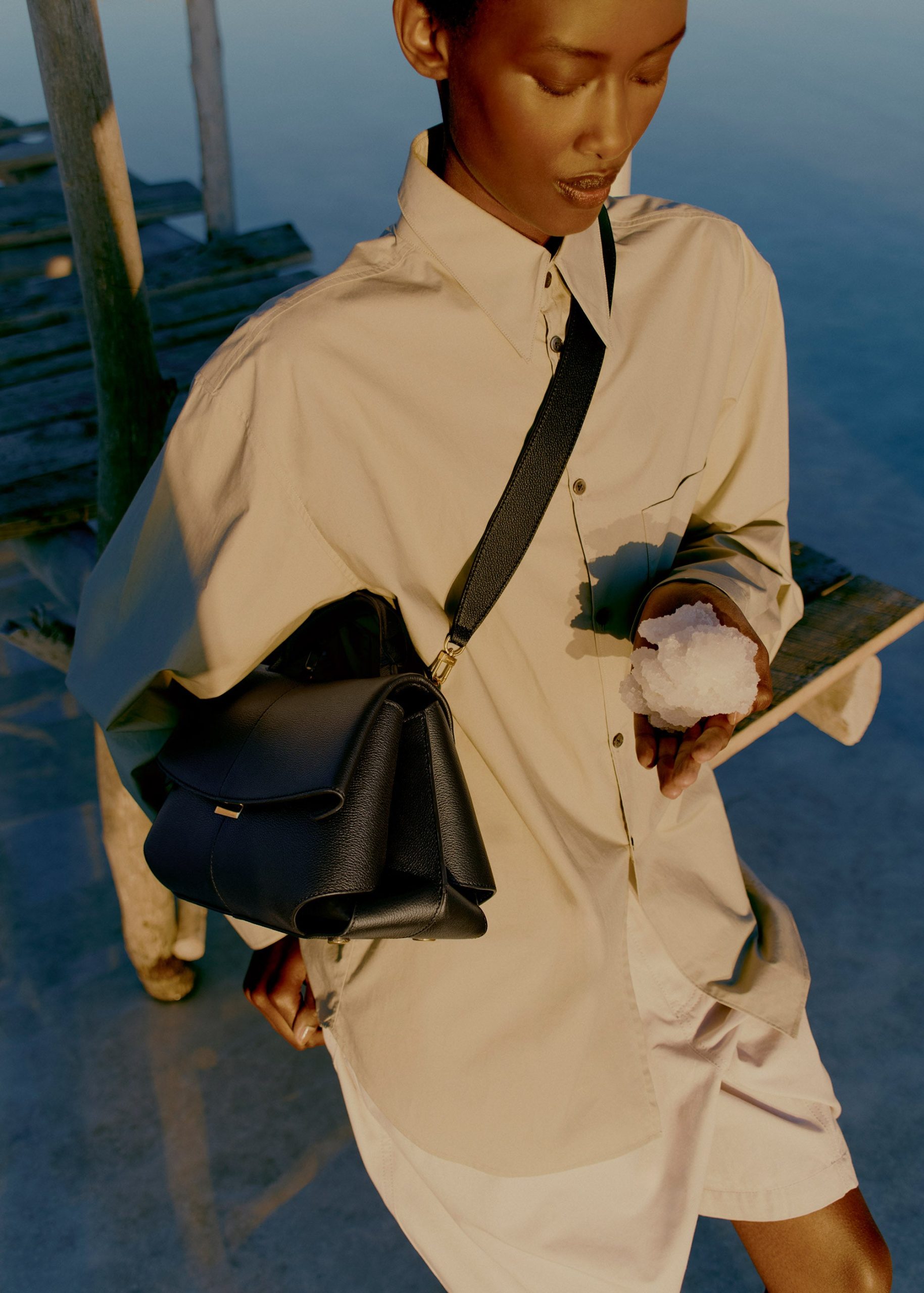 Mokki - Textured Black - Image 4