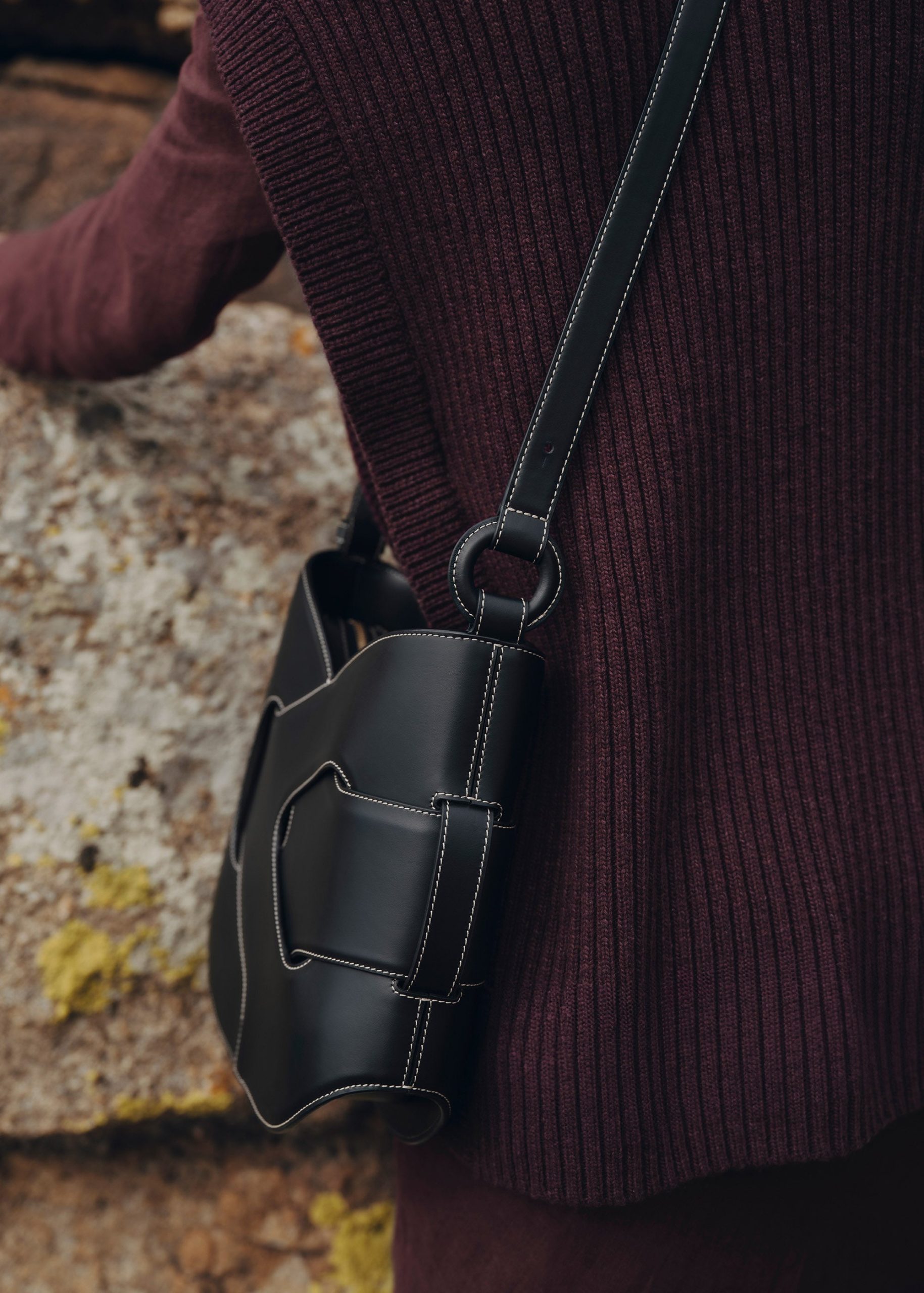 Nodde Hobo - Smooth Black - Image 5