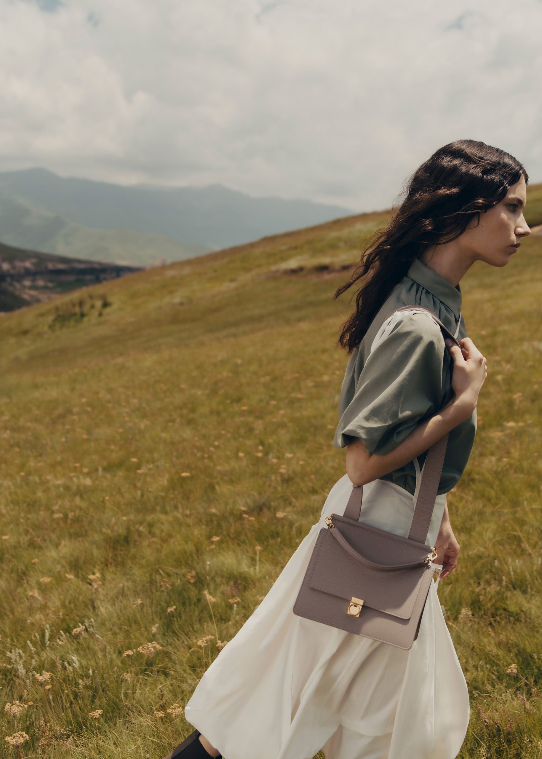 Numero Sept - Textured Taupe - Image 4