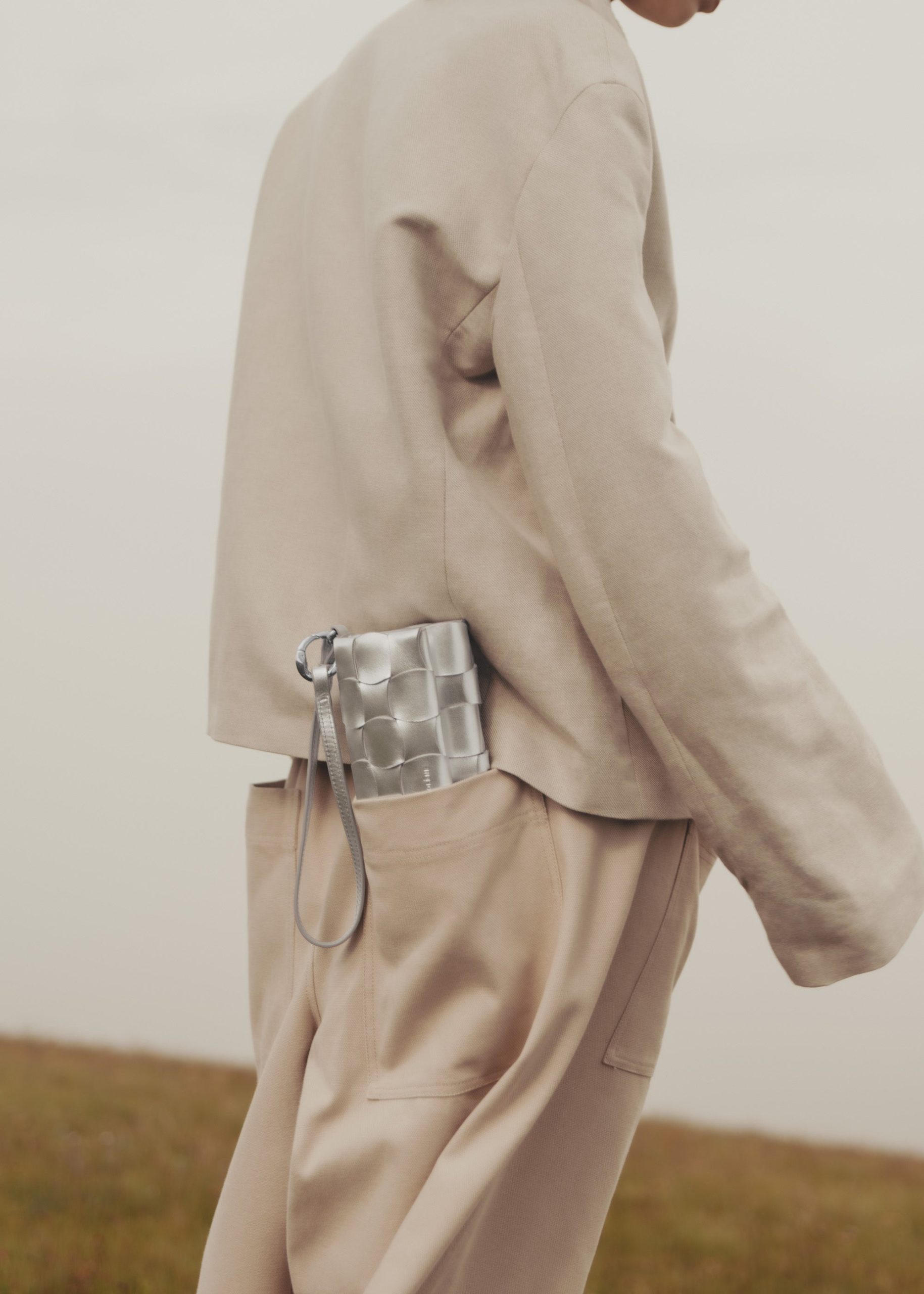 Neiti - Metallic - Image 3