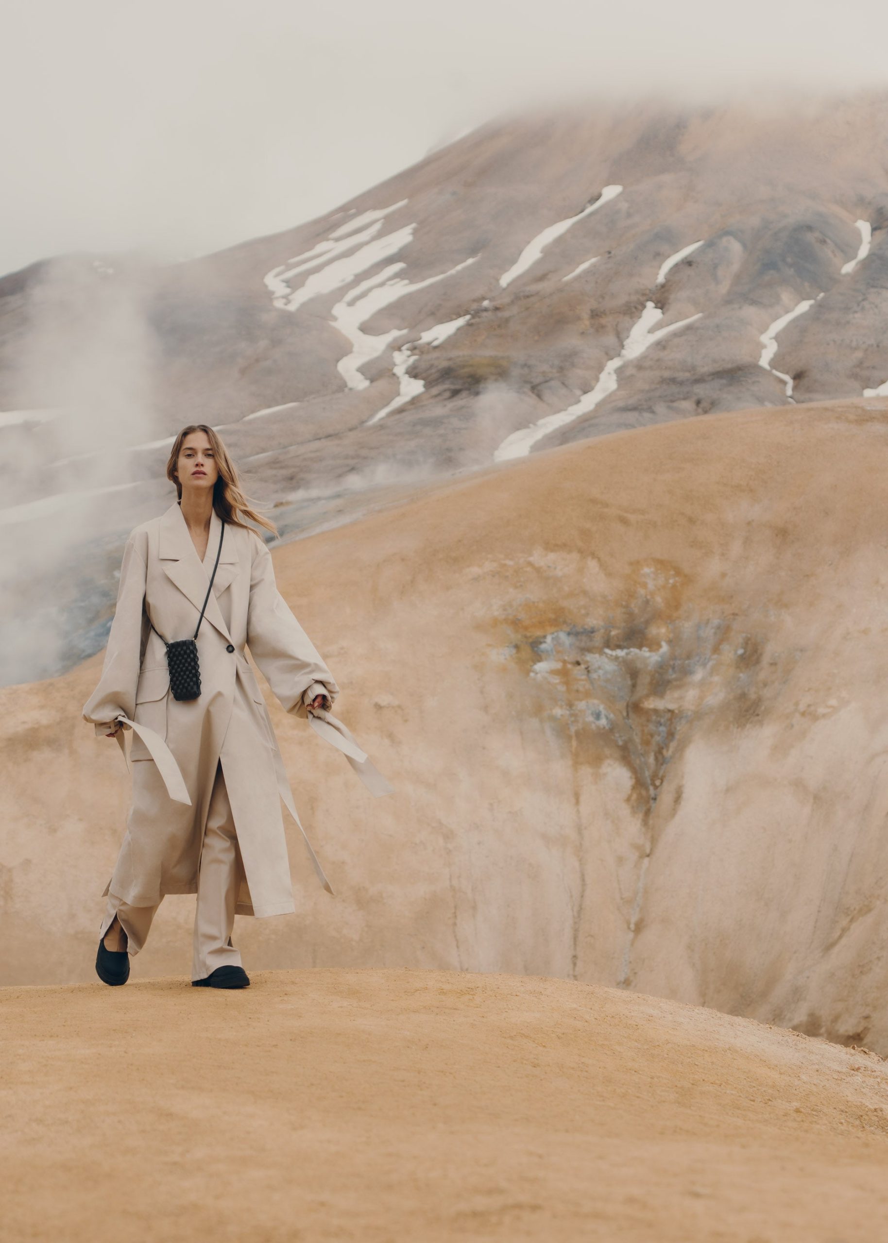 Onda Phone Case - Black - Image 4