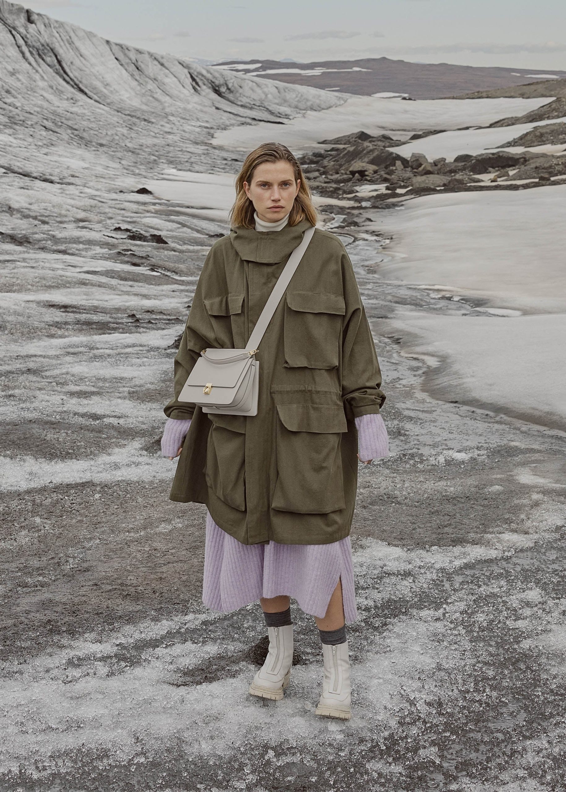 Numero Sept - Textured Chalk - Image 2