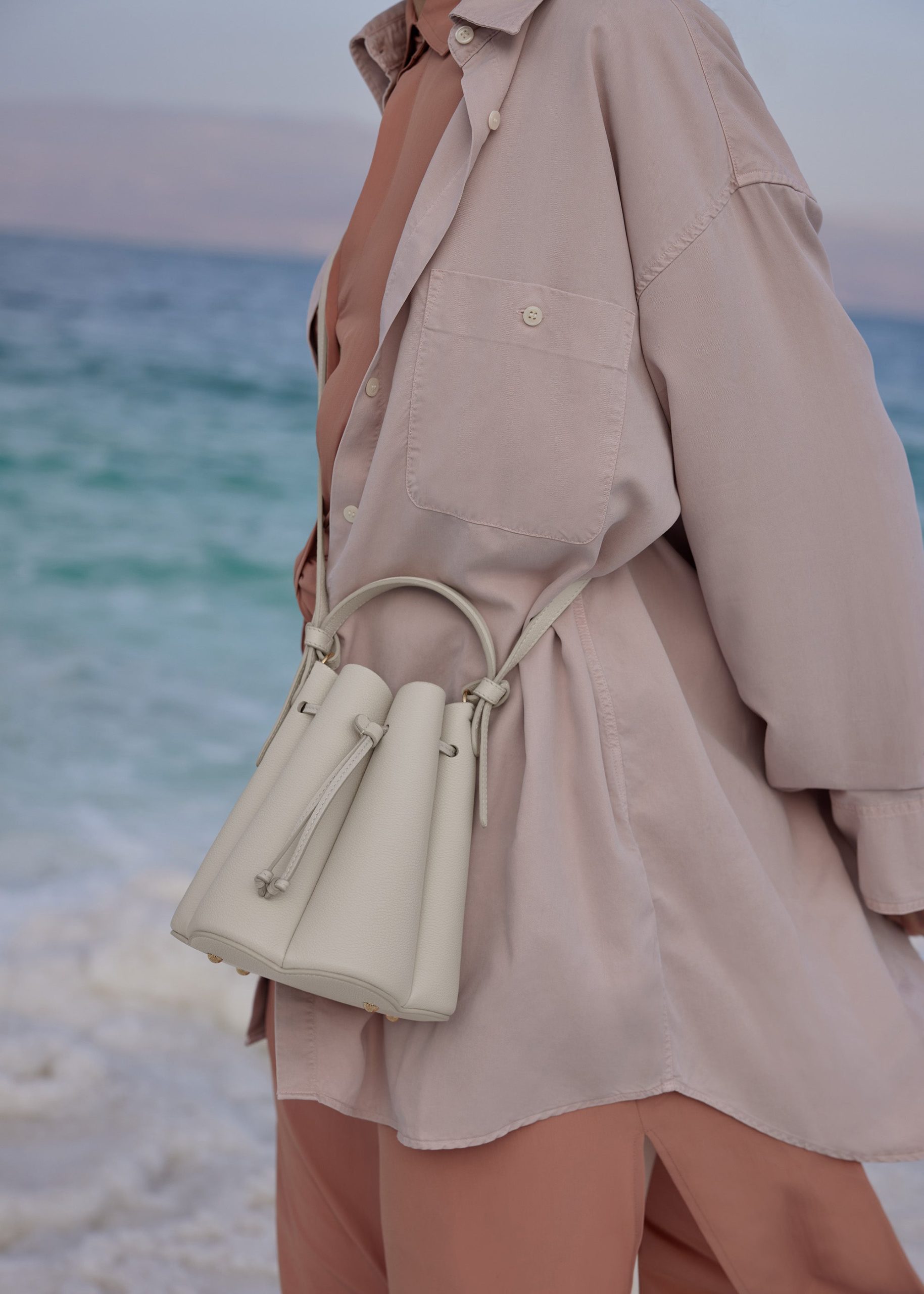 Numero Huit Mini - Textured Chalk - Image 3