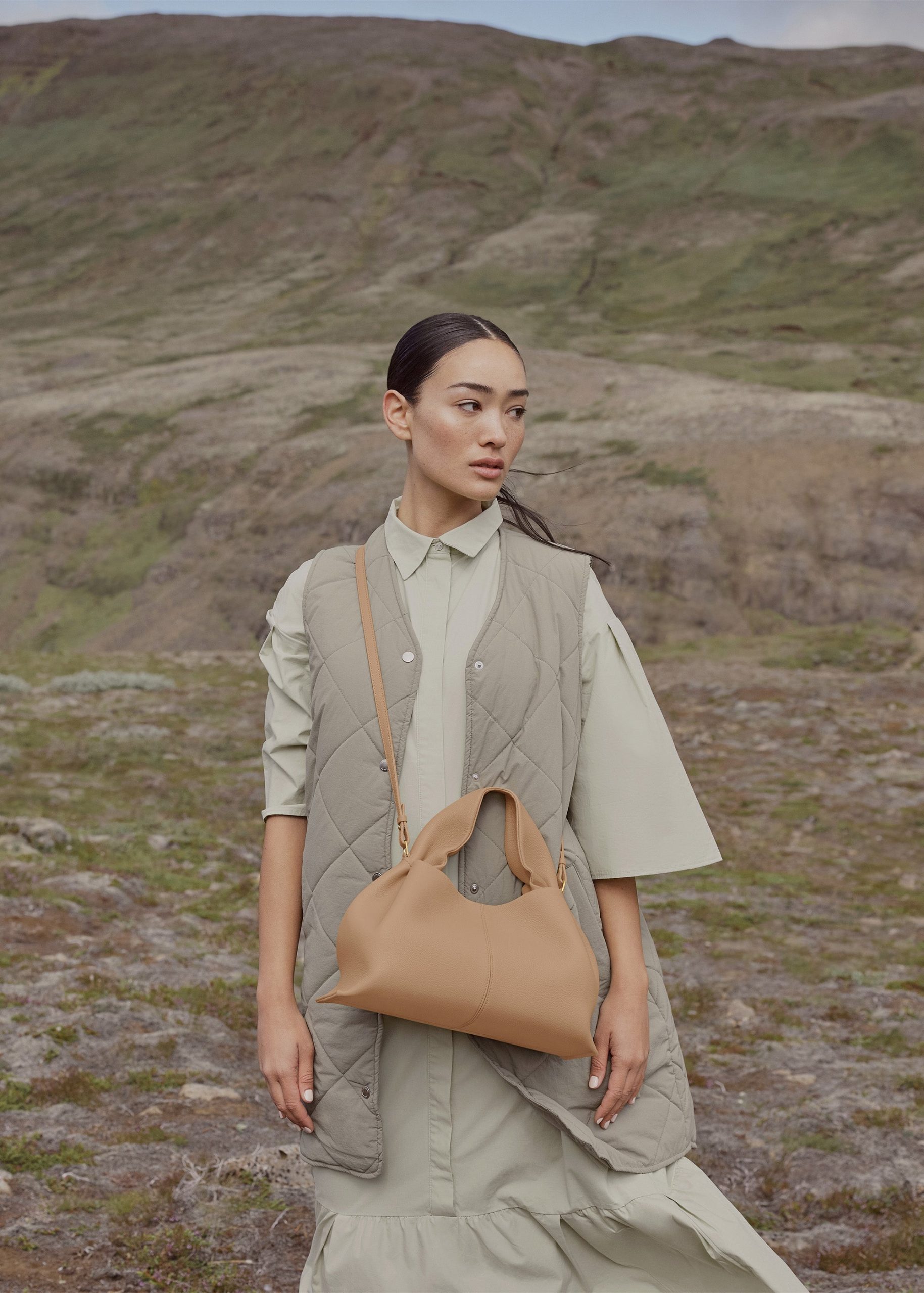 Numero Neuf - Textured Beige - Image 2