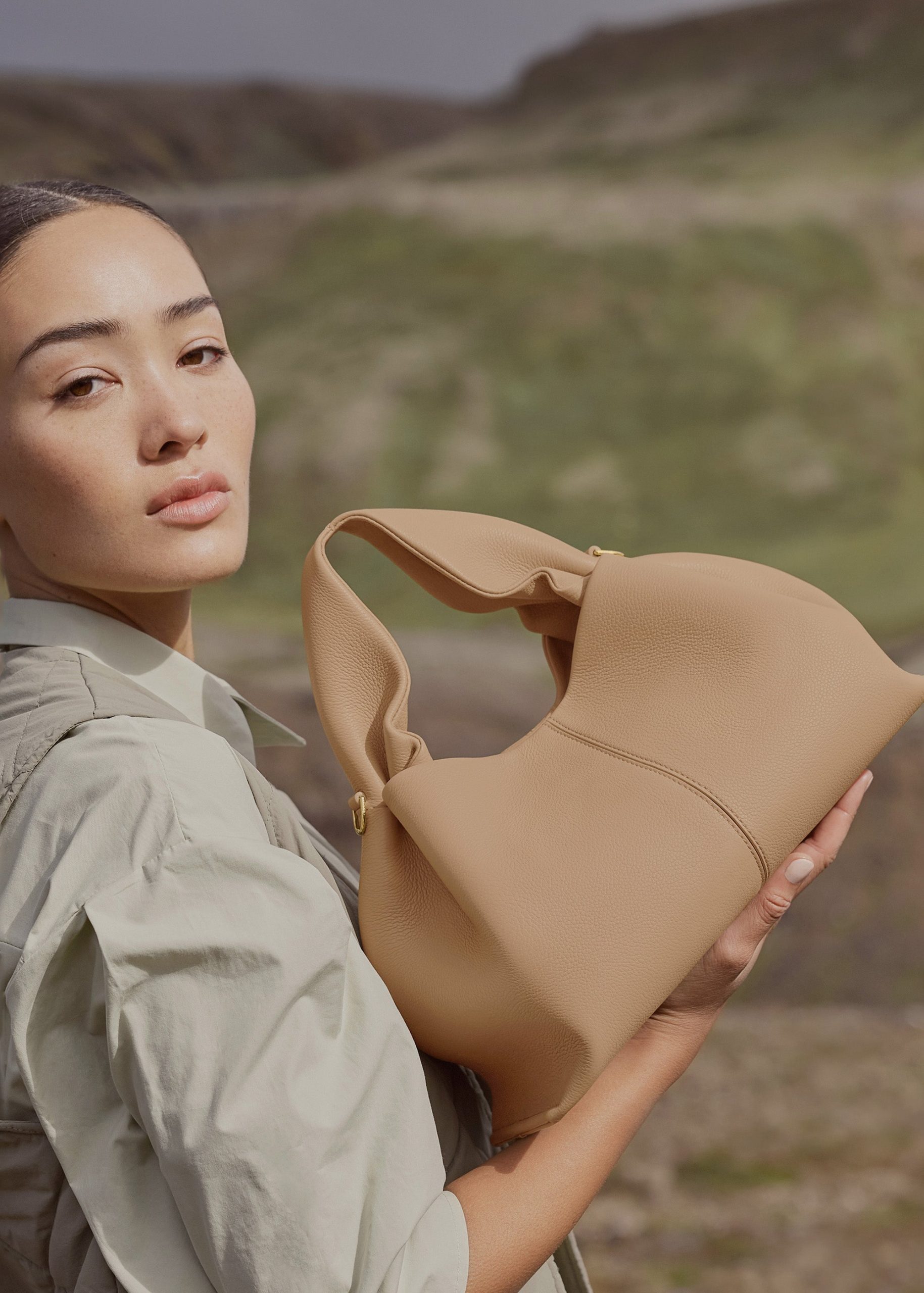 Numero Neuf - Textured Beige - Image 3