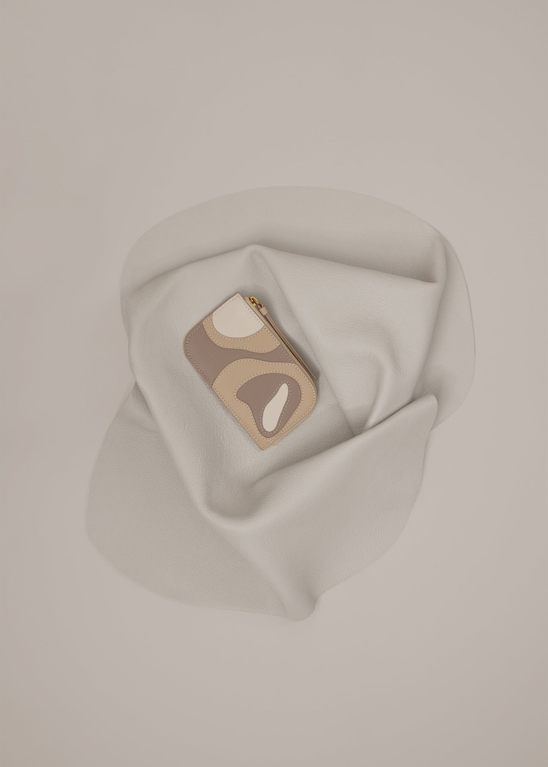 Atla Card Holder - Trio Taupe - Image 4