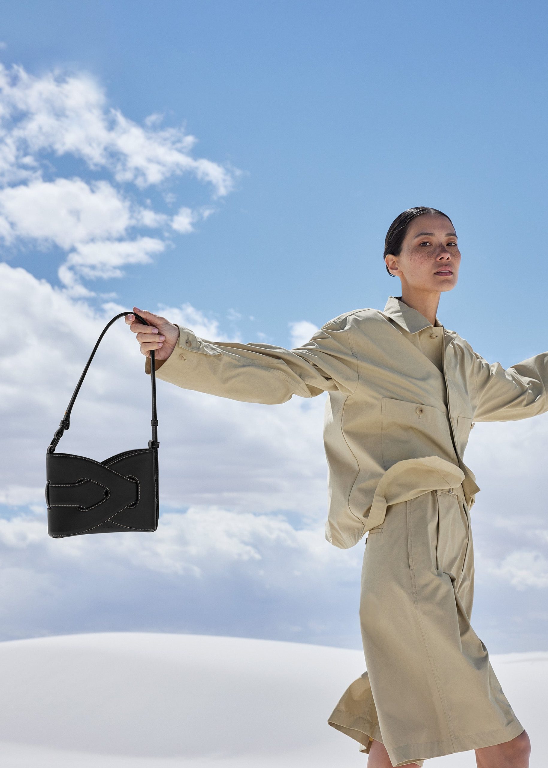 Nodde - Smooth Black - Image 6