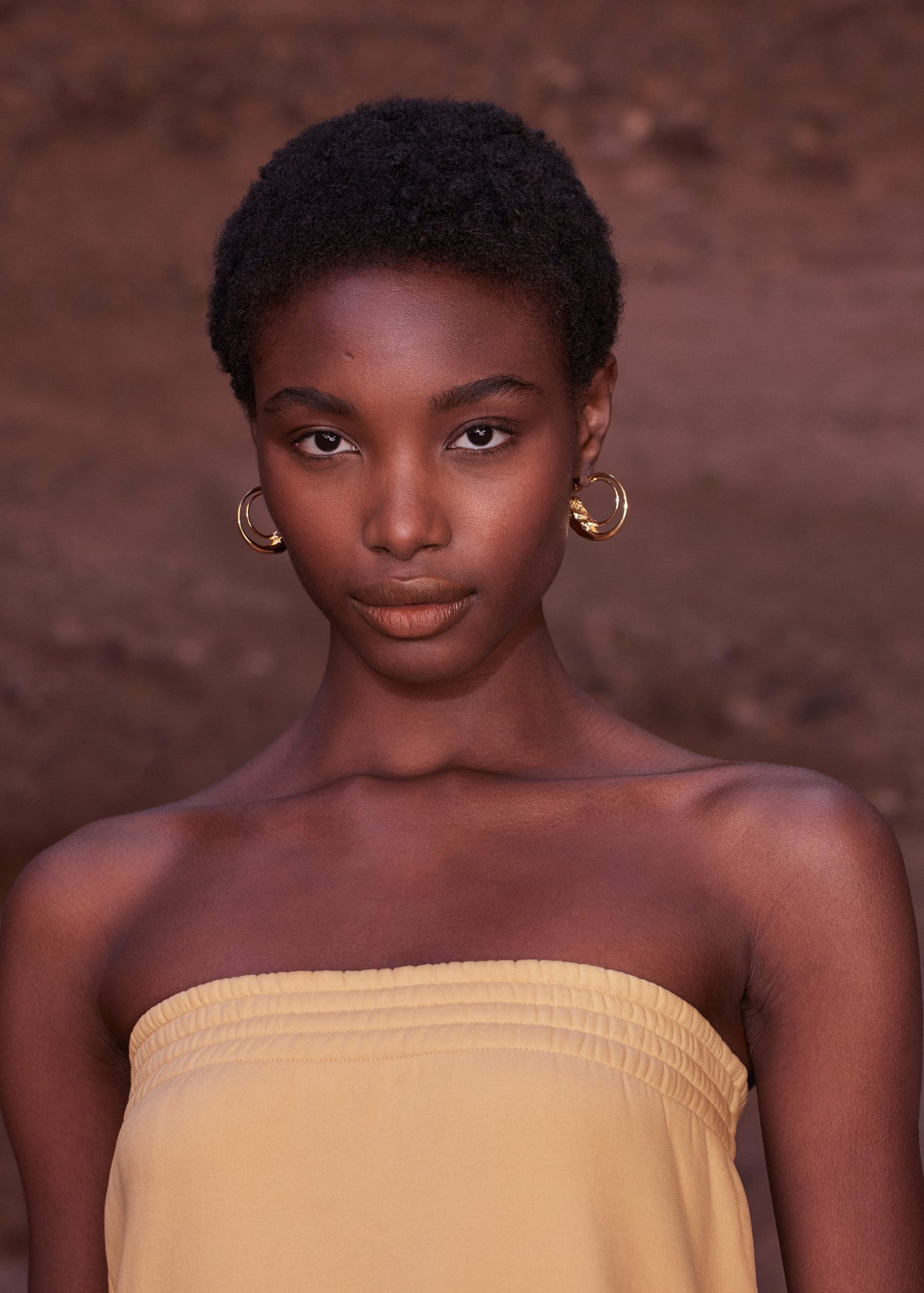 Eroz Hoop Earrings - 24 carat gold gilded - Image 3