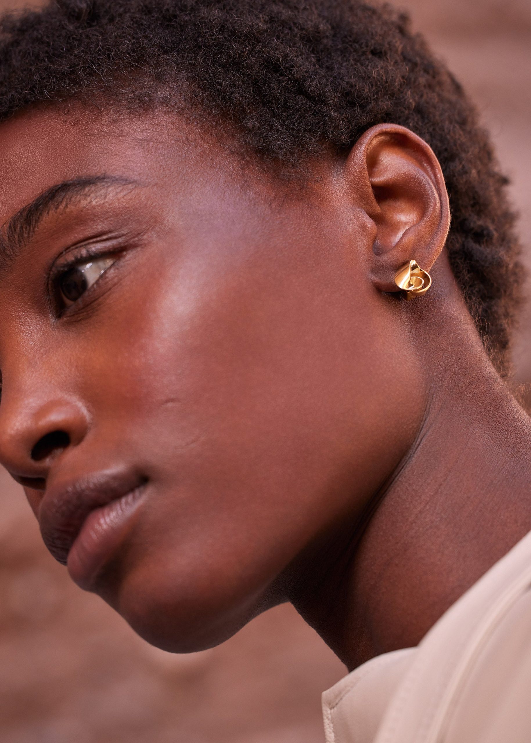 eole Stud Earrings - 24 carat gold gilded - Image 4