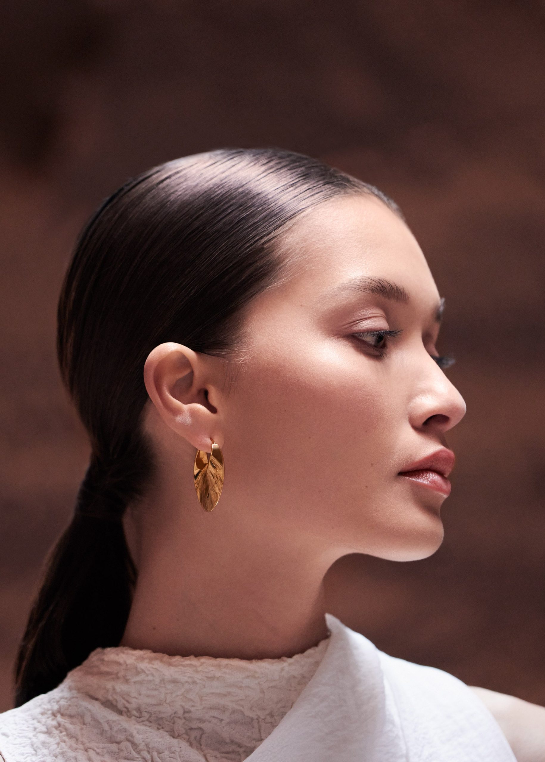 eole Slim Hoop Earrings - 24 carat gold gilded - Image 5