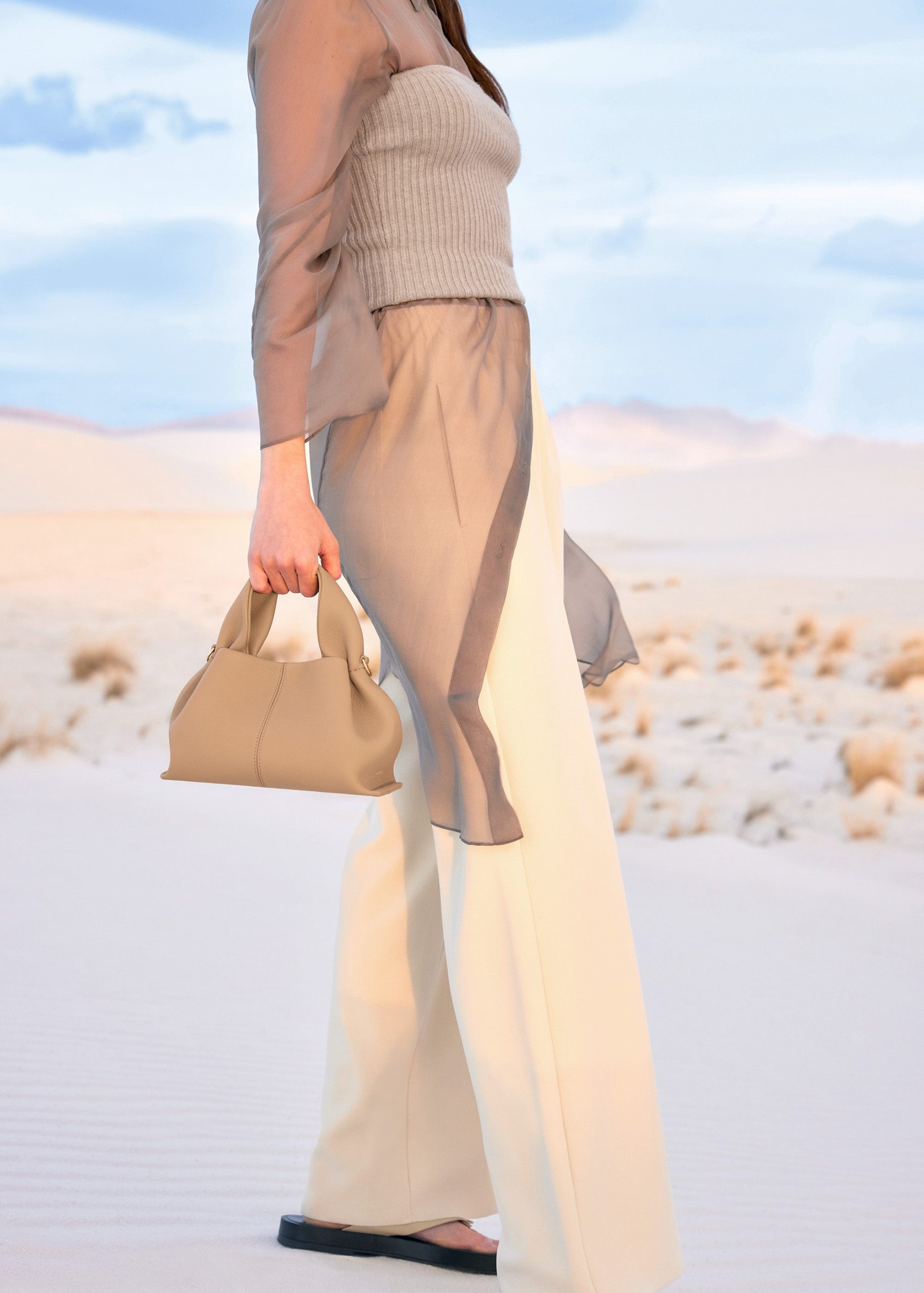 Numero Neuf Mini - Textured Beige - Image 3